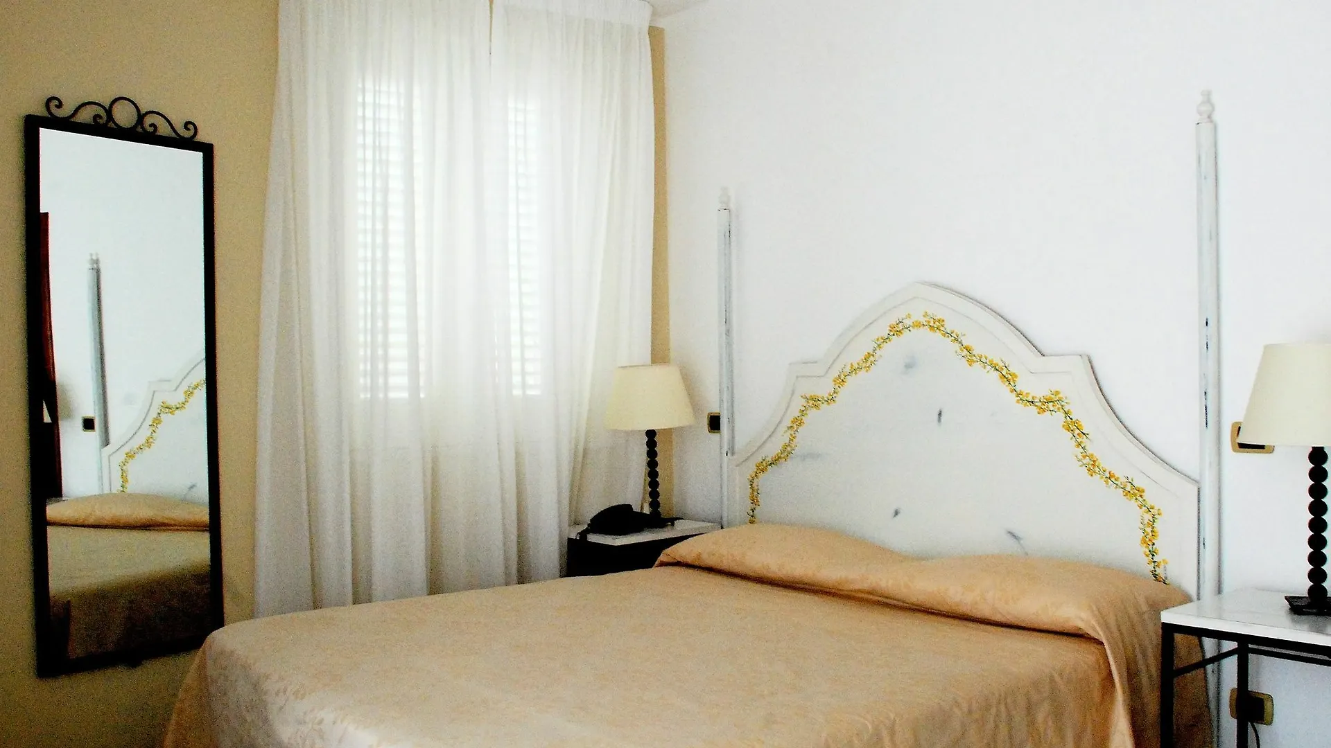 ****  Hotel Villa Enrica - Aeolian Charme Lipari  İtalya